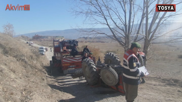 Direksiyonda Kalp Krizi Geçiren Sürücü Kendi Kullandığı Traktörün Altında Kalarak Feci Şekilde Can Verdi